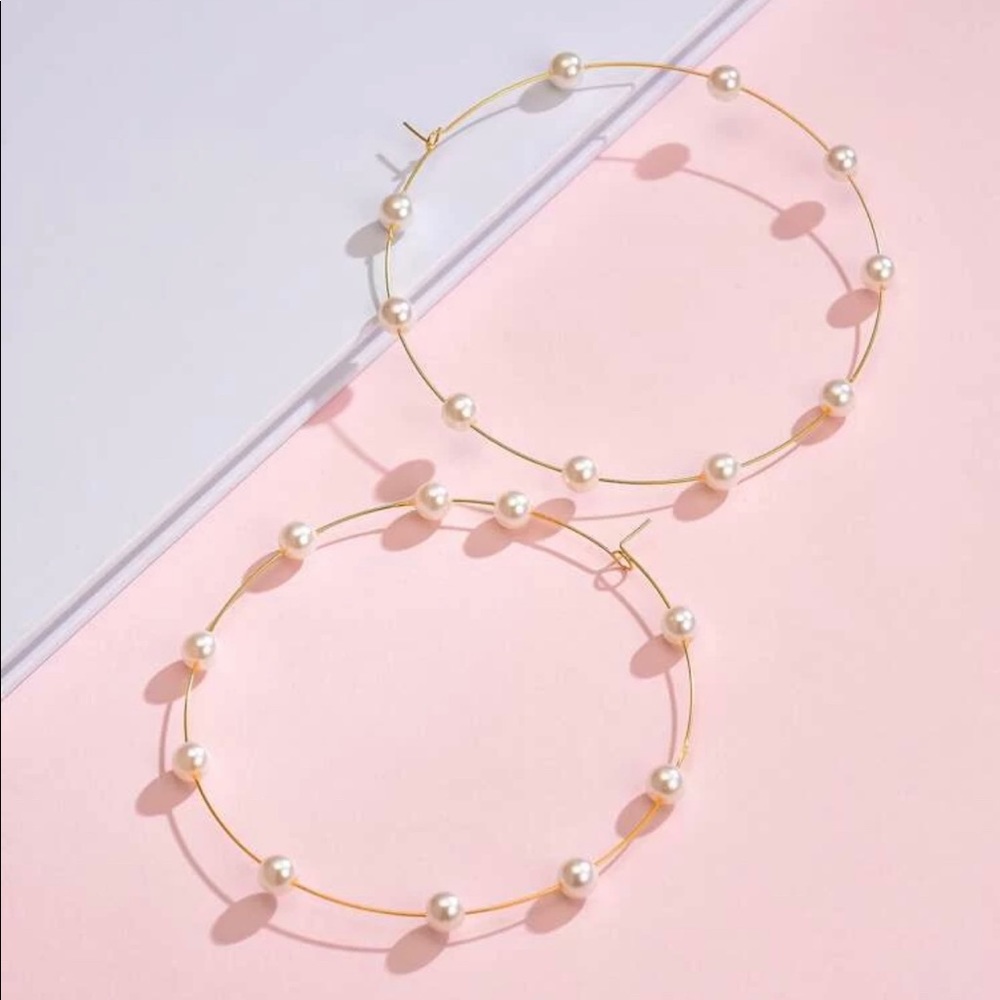 Faux Pearl Decor Hoop Earrings - Picture 4 of 4